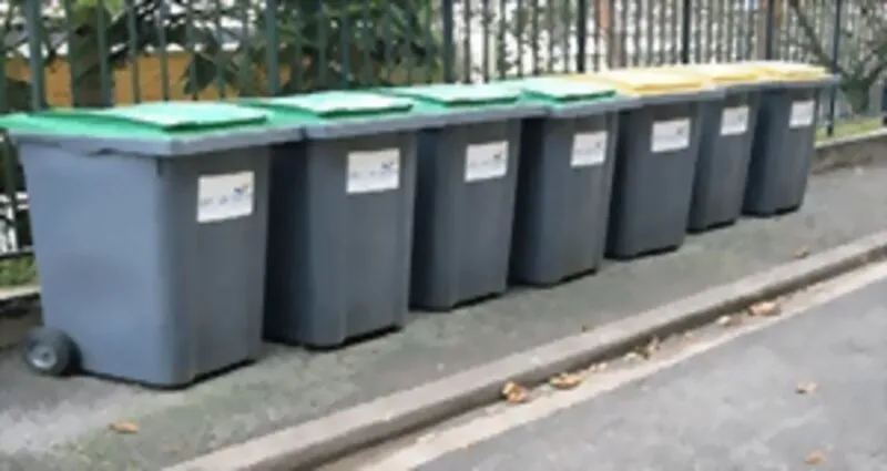Gestión de papeleras y contenedores en Poyo 36994