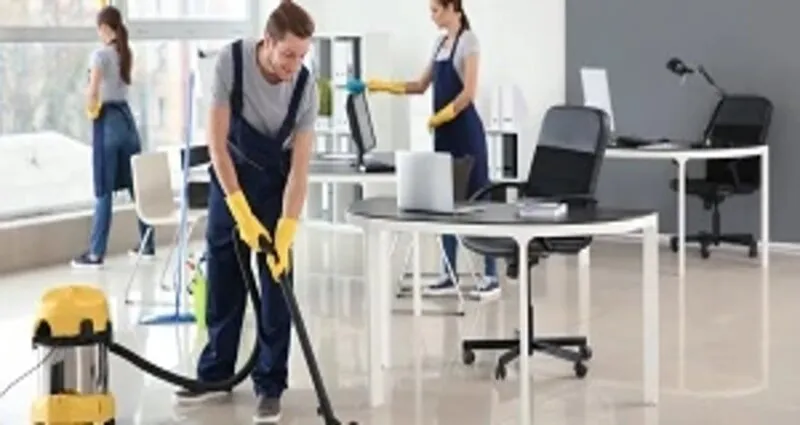 Mantenimiento y limpieza de oficinas en Alcudia 07400